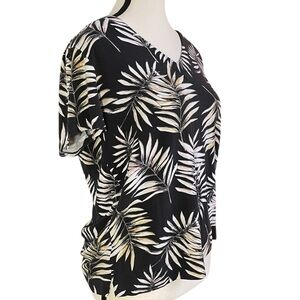 J. Jill Black and Cream Relaxed fit Short Sleeve Blouse